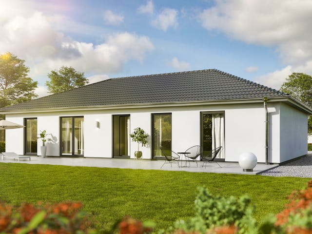 Massivhaus Bungalow 131 von Town & Country Haus Deutschland Schlüsselfertig ab 246290€, Bungalow Außenansicht 1 Massivhaus Bungalow 131 von Town & Country Haus Deutschland Schlüsselfertig ab 246290€, Bungalow Außenansicht 1