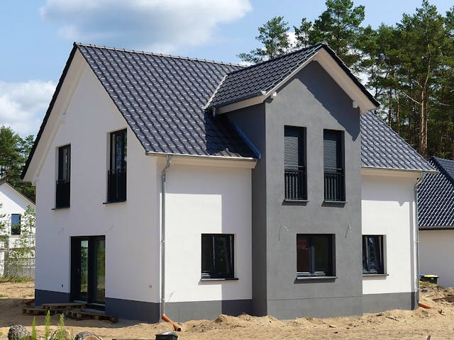 Massivhaus Einfamilienhaus K_159 von VARIODOMO Bausysteme Schlüsselfertig ab 349400€, Satteldach-Klassiker Außenansicht 1 Massivhaus Einfamilienhaus K_159 von VARIODOMO Bausysteme Schlüsselfertig ab 349400€, Satteldach-Klassiker Außenansicht 1