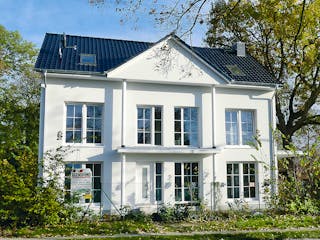 Massivhaus Zweifamilienhaus R_163 von VARIODOMO Bausysteme Schlüsselfertig ab 462300€, Satteldach-Klassiker Außenansicht 1