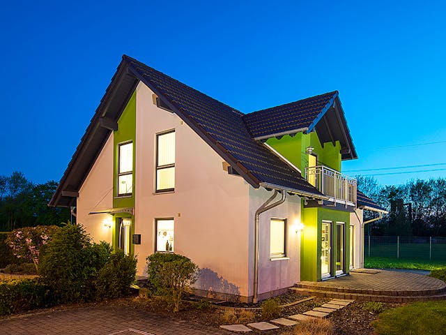 Fertighaus MH Gründau - VIO von FingerHaus Schlüsselfertig ab 372695€, Satteldach-Klassiker Außenansicht 1 Fertighaus MH Gründau - VIO von FingerHaus Schlüsselfertig ab 372695€, Satteldach-Klassiker Außenansicht 1