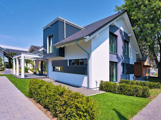 Fertighaus Ausstellungshaus Fellbach generation5.5 300 von WeberHaus Schlüsselfertig ab 499000€, Außenansicht 1 Fertighaus Ausstellungshaus Fellbach generation5.5 300 von WeberHaus Schlüsselfertig ab 499000€, Außenansicht 1
