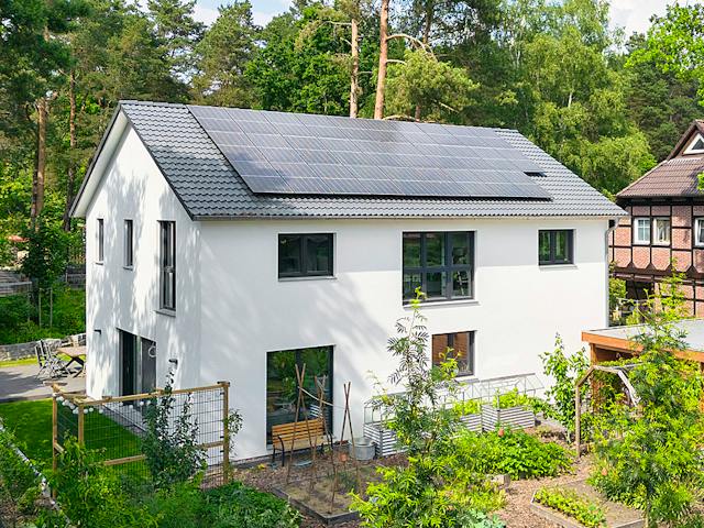 Fertighaus Kundenhaus Granow - generation5.5 Haus 300 von WeberHaus Schlüsselfertig ab 429500€, Außenansicht 1