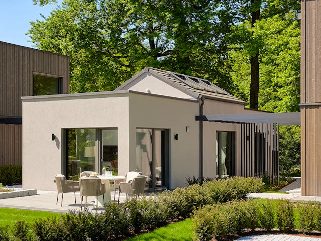 Fertighaus Option Bungalow mit Satteldach offen bis First von WeberHaus Schlüsselfertig ab 199000€, Bungalow Außenansicht 1