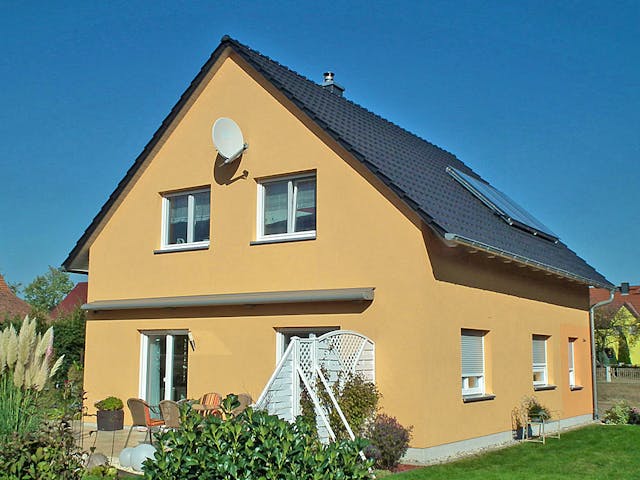 Massivhaus Einfamilienhaus 357 von WEIOTT-Massiv-Haus, Satteldach-Klassiker Außenansicht 1 Massivhaus Einfamilienhaus 357 von WEIOTT-Massiv-Haus, Satteldach-Klassiker Außenansicht 1