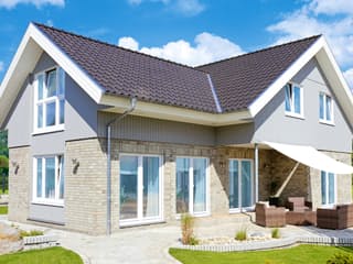 Fertighaus Westerland - Winkelhaus im Landhausstil von Danhaus Deutschland Schlüsselfertig ab 474901€, Außenansicht 2