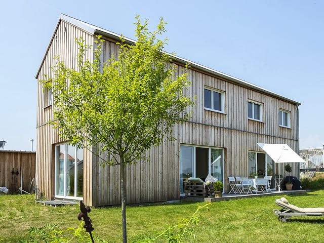 Fertighaus Landhaus Bullinger von Wolf System, Satteldach-Klassiker Außenansicht 1