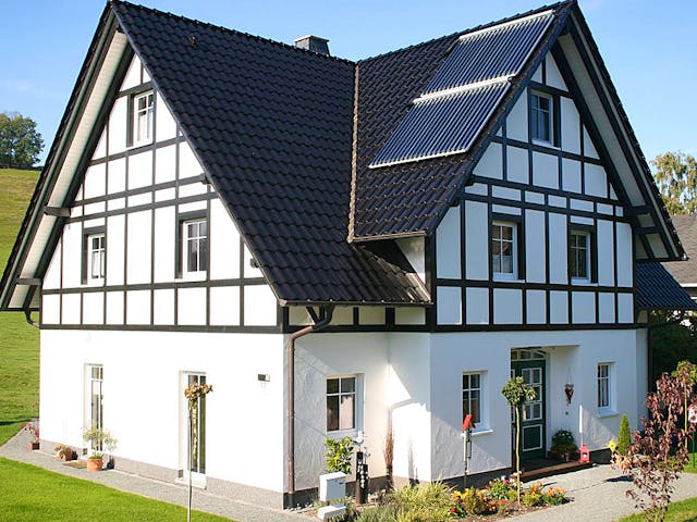 Fertighaus Haus Bremerich von Wiese und Heckmann, Fachwerk Außenansicht 1
