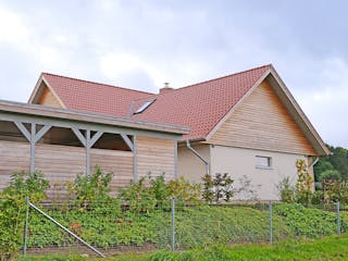 Fertighaus Landhaus Klassisch von Zimmerer-Profibau Schlüsselfertig ab 500000€, Satteldach-Klassiker Außenansicht 3