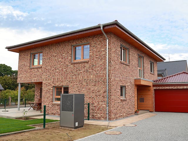 Fertighaus Stadvilla Klassisch von Zimmerer-Profibau Schlüsselfertig ab 570000€, Stadtvilla Außenansicht 1