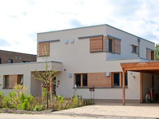 Fertighaus Thoma Bauhausstil Modern von Zimmerer-Profibau Schlüsselfertig ab 750000€, Cubushaus Außenansicht 3