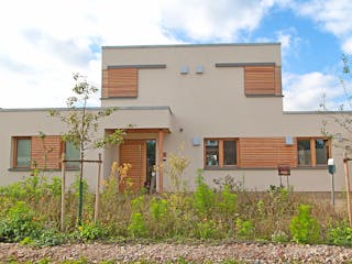 Fertighaus Thoma Bauhausstil Modern von Zimmerer-Profibau Schlüsselfertig ab 750000€, Cubushaus Außenansicht 4